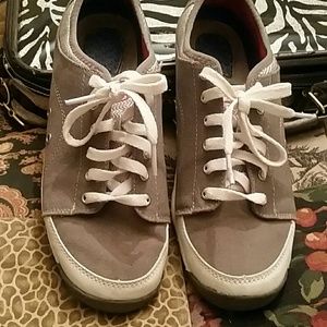 Dr.Scholls tennis shoes